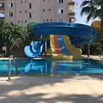 מלון Grand Bahama