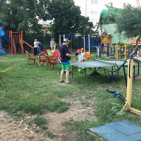 Ξενοδοχείο Grand Bahama 3*
