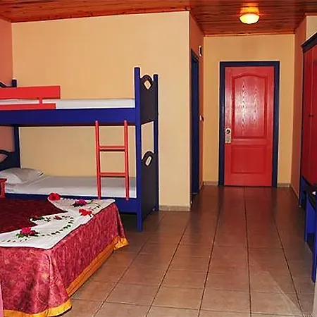 Grand Bahama Hotel 3*