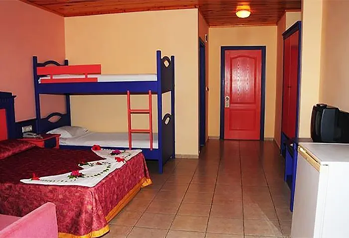 Grand Bahama Hotel 3*