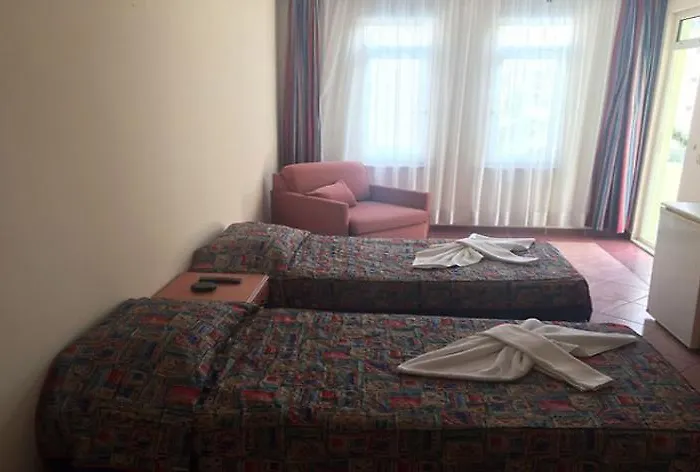 Grand Bahama Hotel 3*