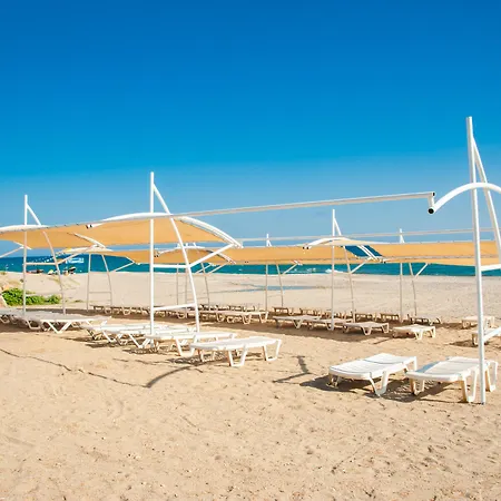 Hotel Grand Bahama 3*